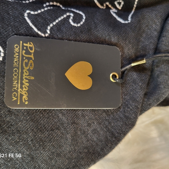 P.J.SALVAGE HOODIE - Picture 3 of 7